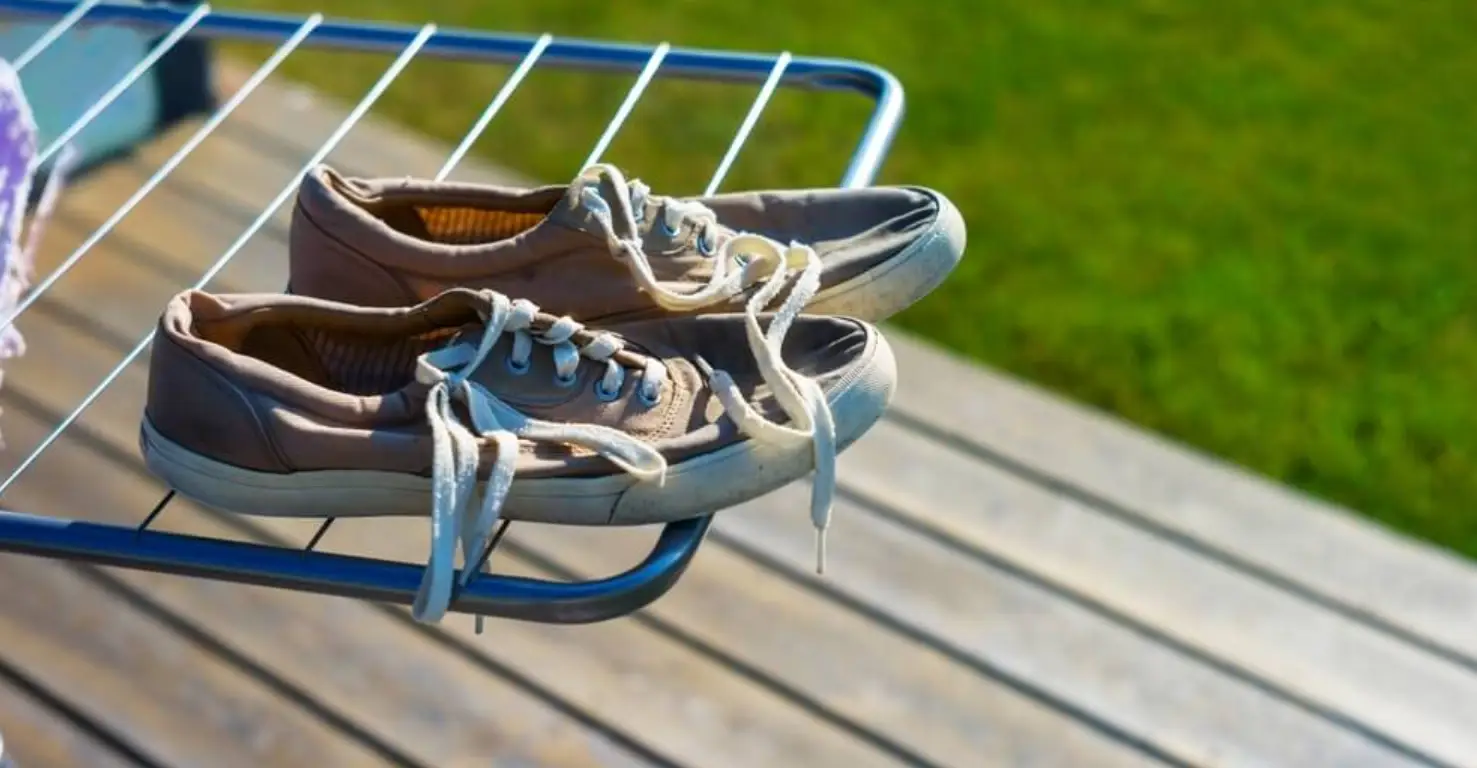 خشک کردن کفش کوهنوردی