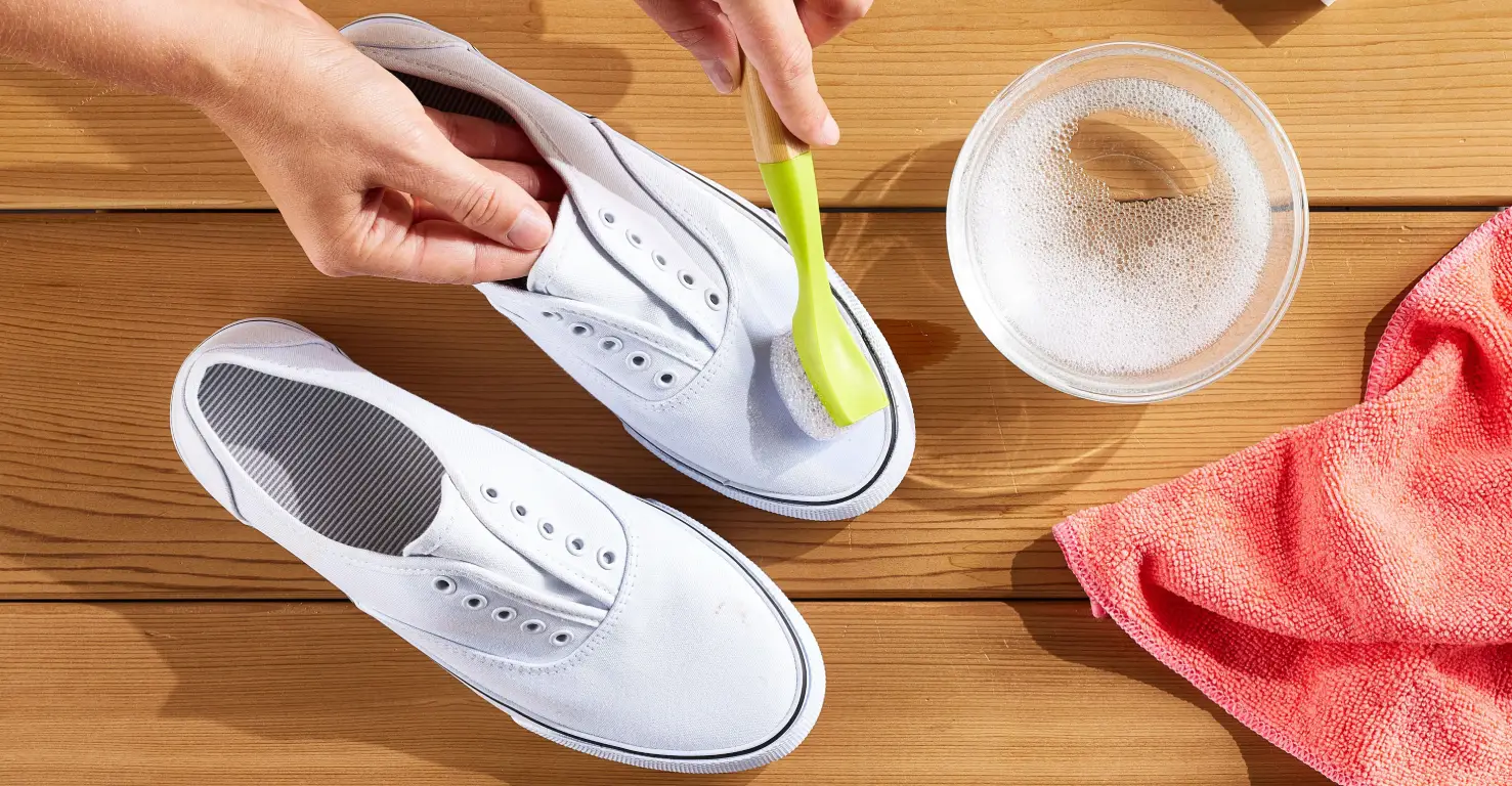 تمیز کردن کفش کوهنوردی